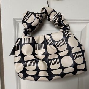 NWT Hadiya Williams Stylish Black and Cream Clutch (Target BHM)